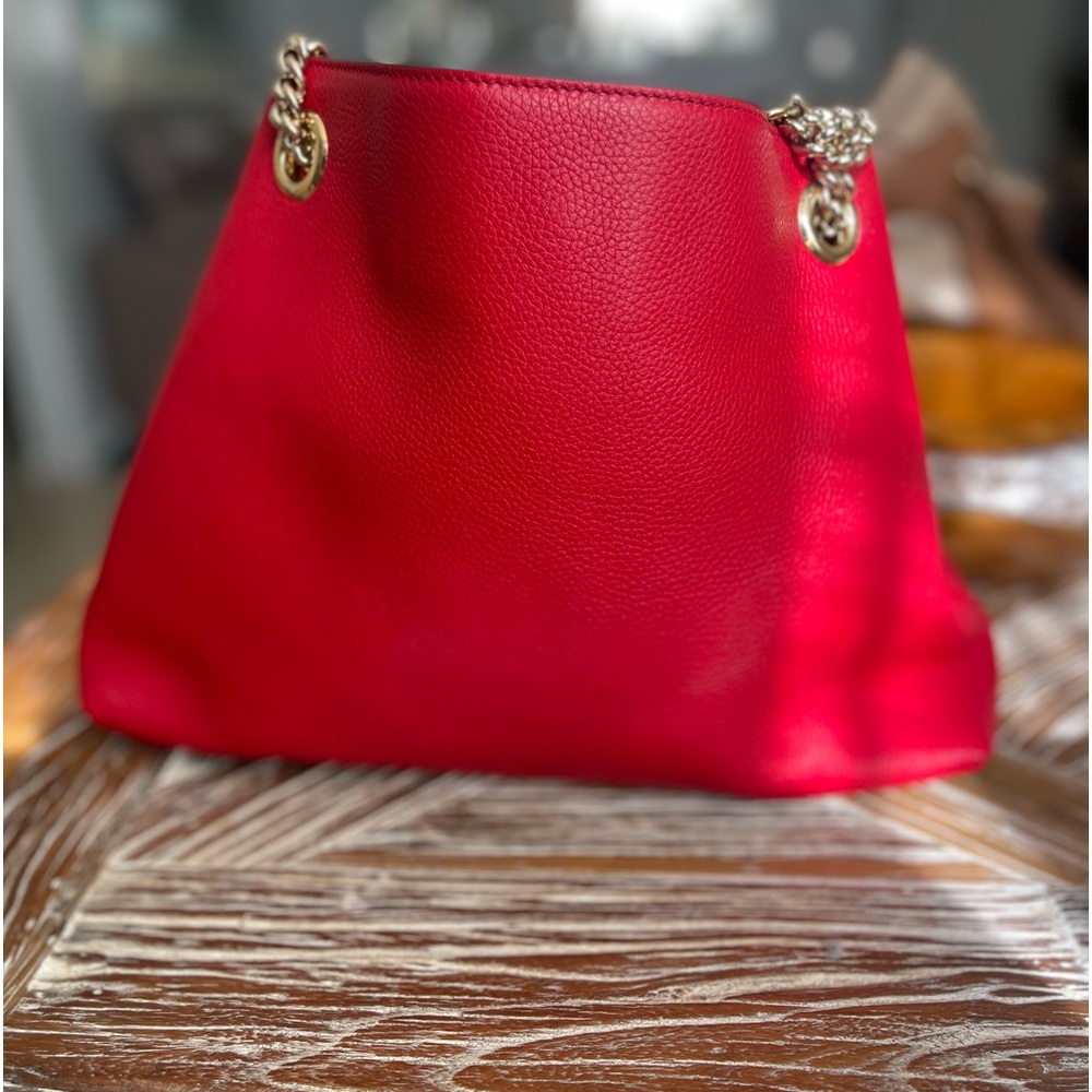 100% Authentic GUCCI Soho Chain Tote in Red
